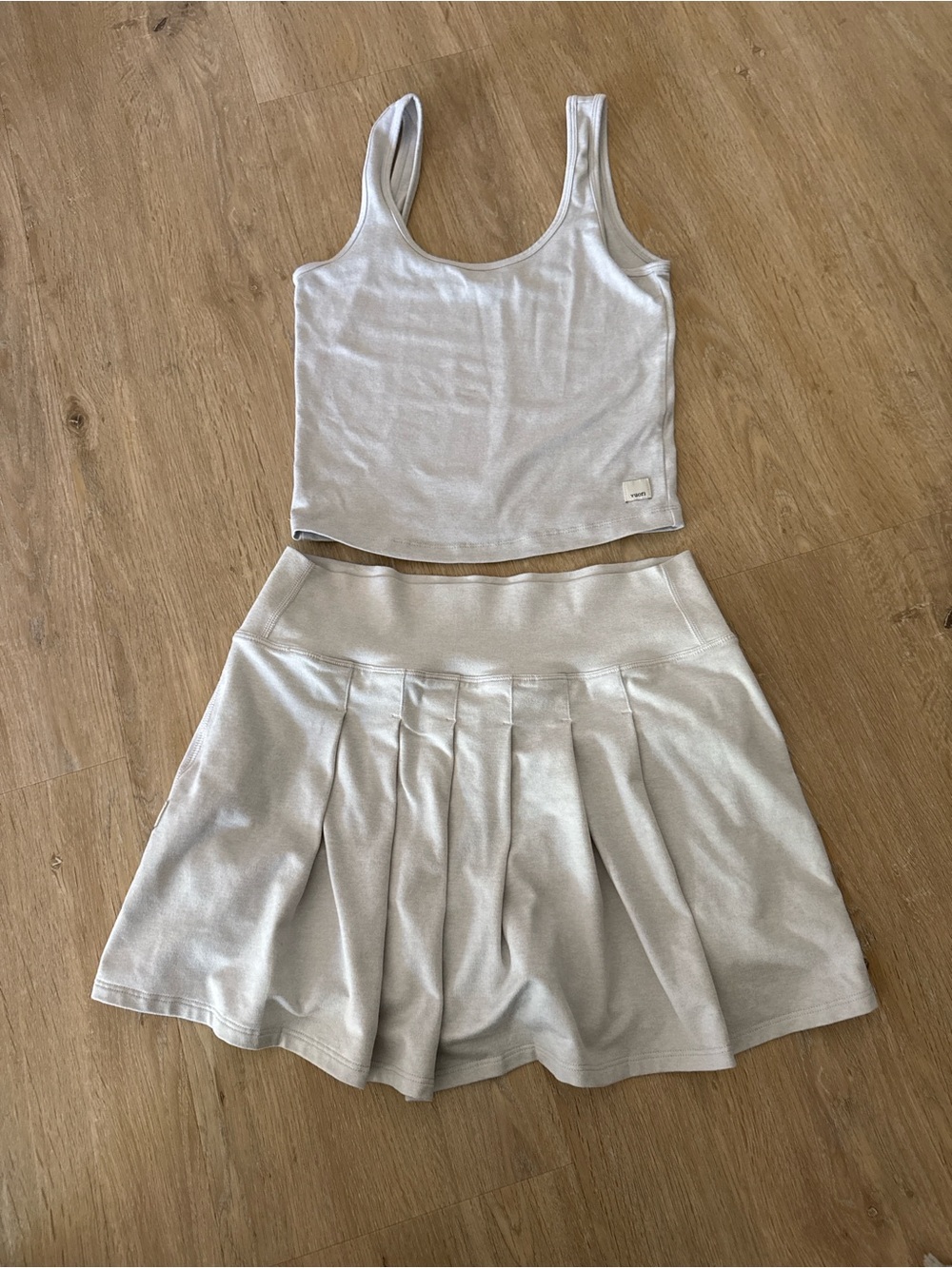 Vuori light Gray Pleated Skirt with Matching Tank Small